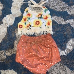 Infant girl two piece hippi dandelion outfit